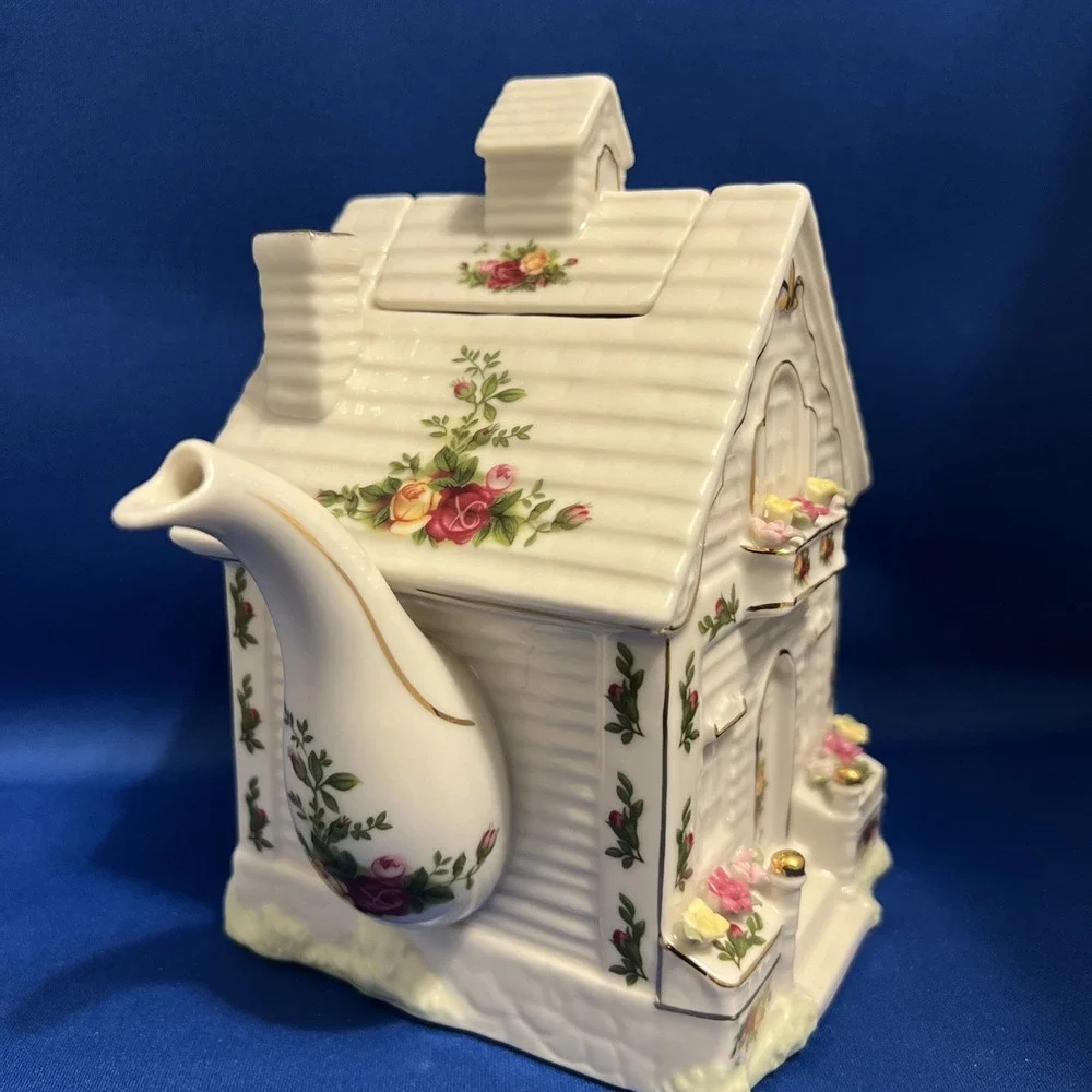 Royal Albert vtg royal